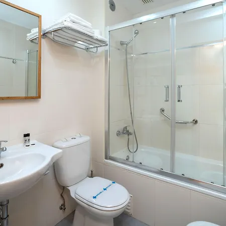 Canada ホテル リスボン