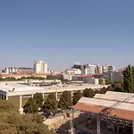 Canada Hotel