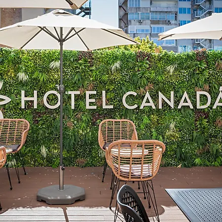 Отель Canada 2*